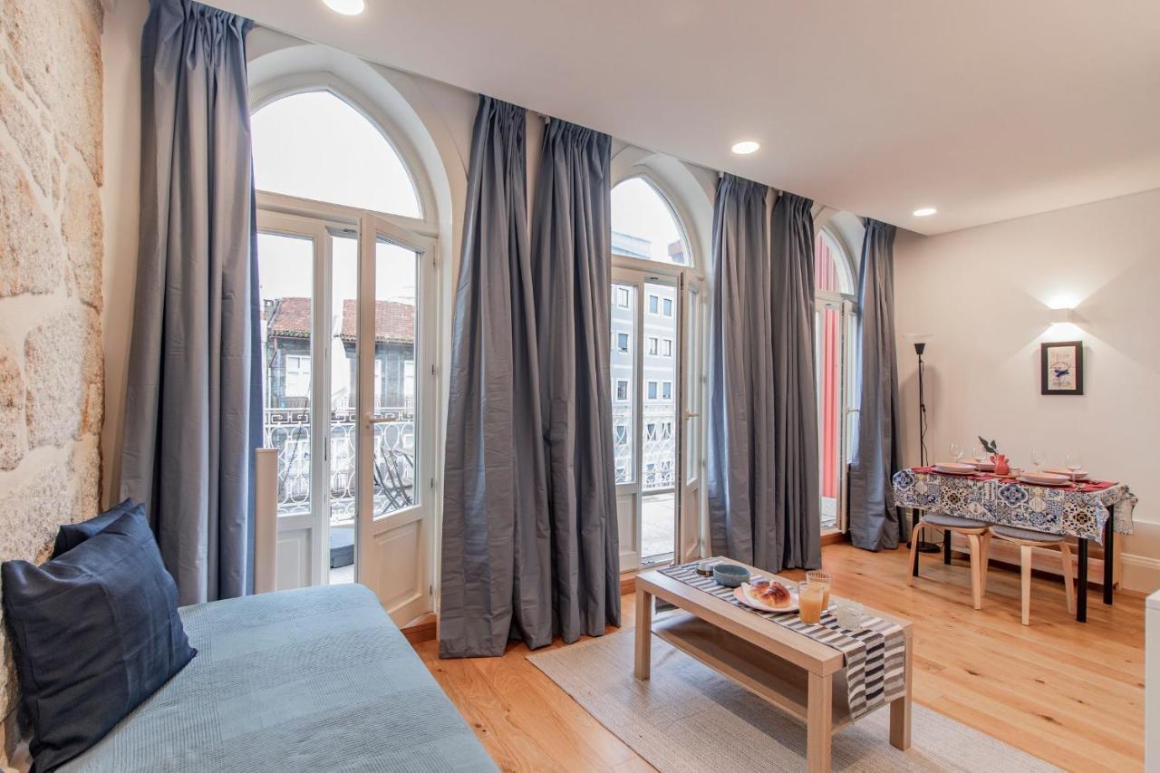 Sweet Studio Apartment W/ Big Balcony By Lovelystay ポルト エクステリア 写真