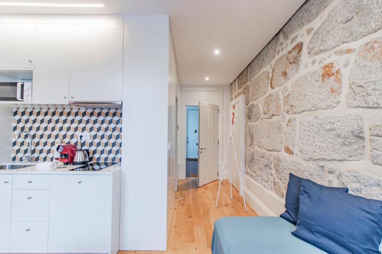 Sweet Studio Apartment W/ Big Balcony By Lovelystay ポルト エクステリア 写真
